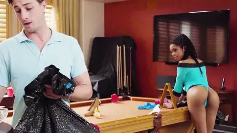 Kira Noir is doing standing sixty-9 with a white man