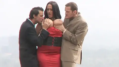 Curvy dark-haired with enormous melons in dominating three-way outdoors